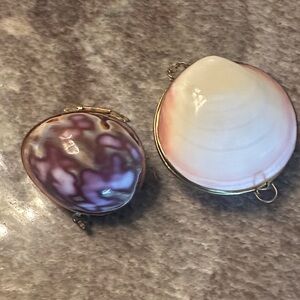 Shell Clasp Jewelry Pieces